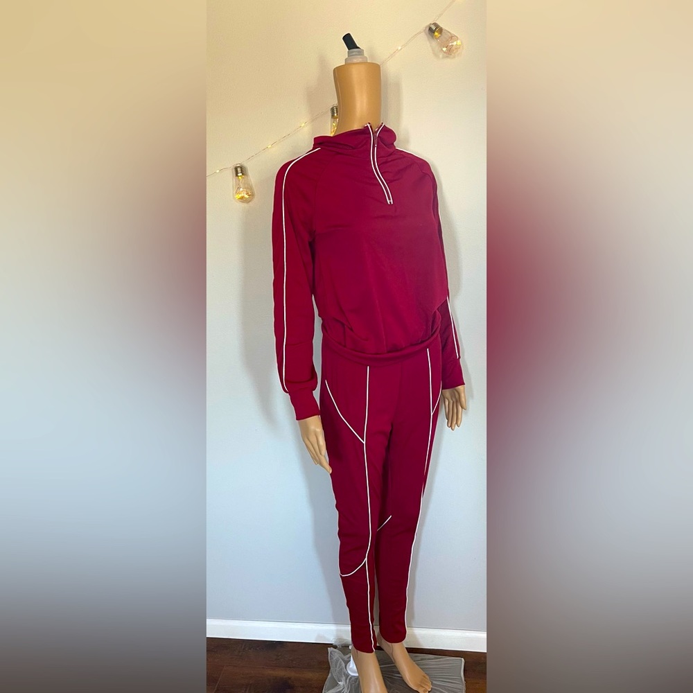 Size MEDIUM RED JOGGER